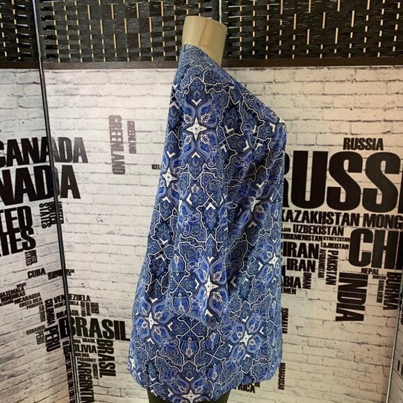 Ellos10 Blue Geometric Print Tie Neck 3/4 Bell Sleeve Top - Picture 3 of 6